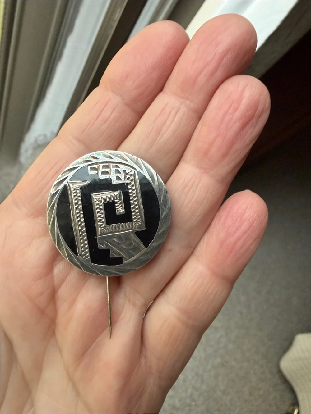Vintage .925 Sterling Silver Mexico Black Inlay Round pin
